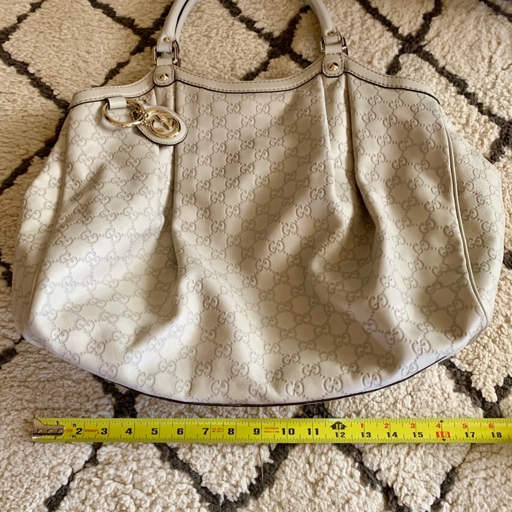 Gucci Beige Monogram Top-Handle Shoulder Bag with Gold Accents - Picture 8 of 10